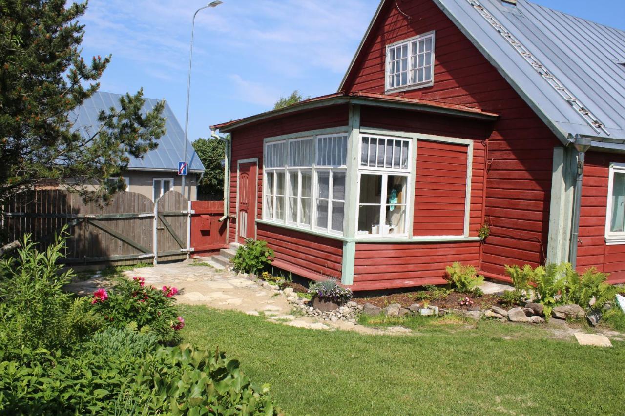 Suur-Lossi Apartments Haapsalu Extérieur photo